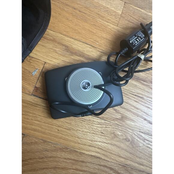 TomTom XL N14644 GPS Navigation Bundle & Charger. US Canada 310 Tested Works EUC - Picture 3 of 6